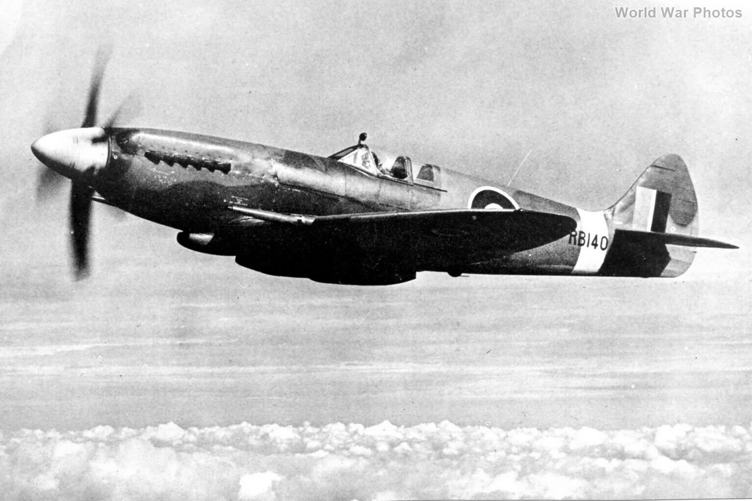 Spitfire XIV RB140