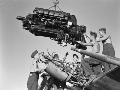 Spitfire engine