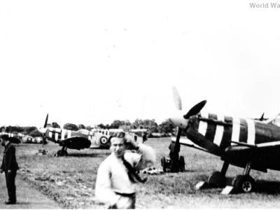 Spitfires Operation Jubilee markings