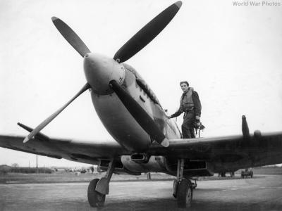 W V Crawford-Compton 485 Squadron