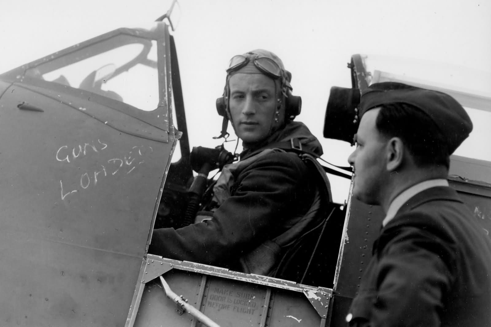 PO Jerry Smith RCAF Lands Spitfire On USS Wasp Off Of Malta cockpit