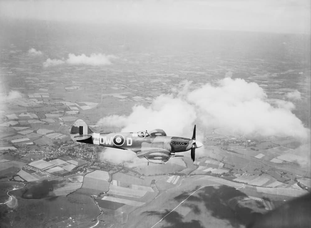 Spitfire F Mk XIV RB159