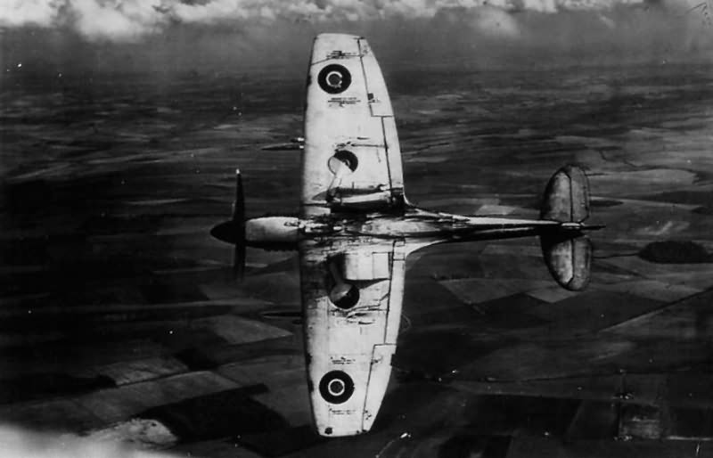 Supermarine Spitfire Mk XII MB882 of No. 41 Squadron RAF