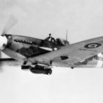 Supermarine Spitfire Mk XII MB878, trials with 500 lb bomb in 1943