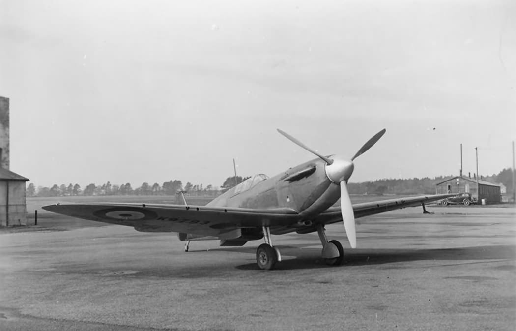 Spitfire Mk I K9793 fitted with the three blade de Havilland propeller