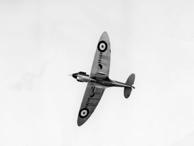 Spitfire Mk Ia K9795 in flight, October 1938