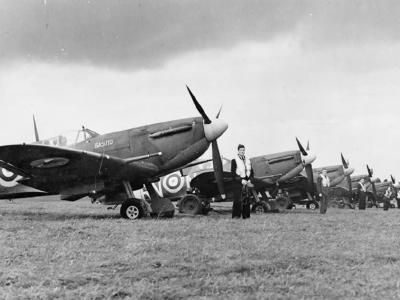 Spitfires Mk VB of No. 72 Squadron RAF 1941