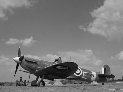Spitfire Mk VB BM252 MT-E of No. 122 Squadron RAF at Hornchurch