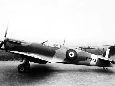 Spitfire Mk Vb W3373