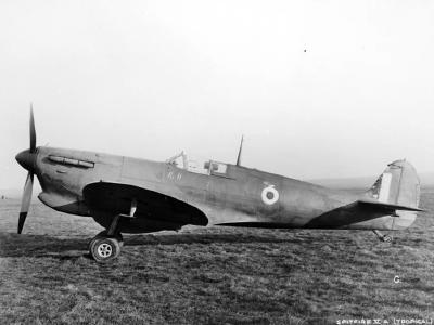 Spitfire Mk Va X1992, prototype fitted with a tropical filter, December 1941