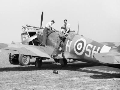 Spitfire Mk Vb SH-H of No. 64 Squadron RAF at Hornchurch, May 1942