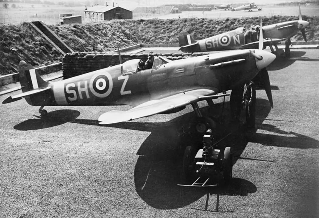 Spitfires Mk Vb of No 64 Squadron RAF in revetments at Hornchurch