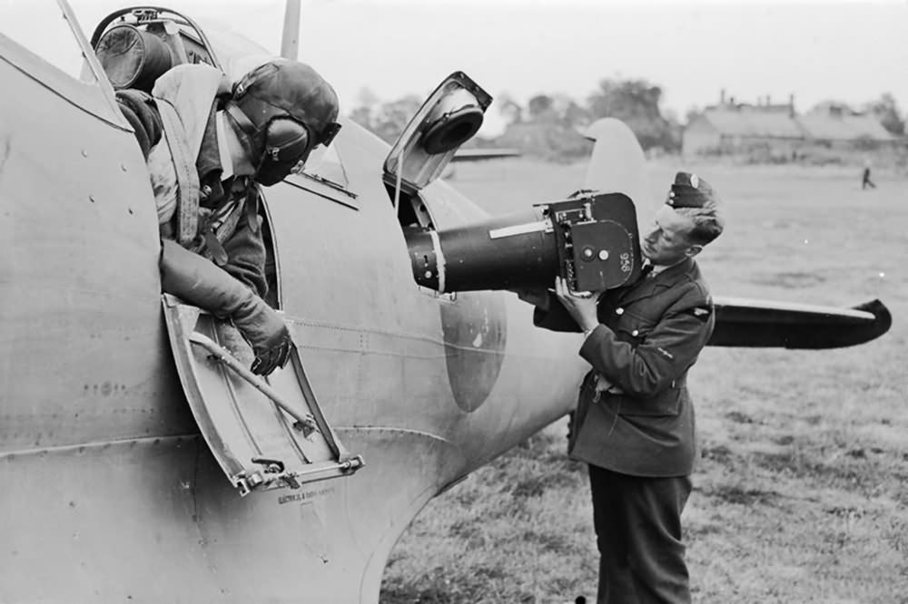 Spitfire PR Mk IV at Benson