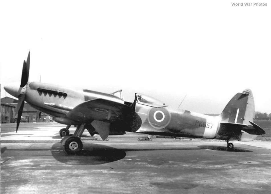 Spitfire F22 PK657