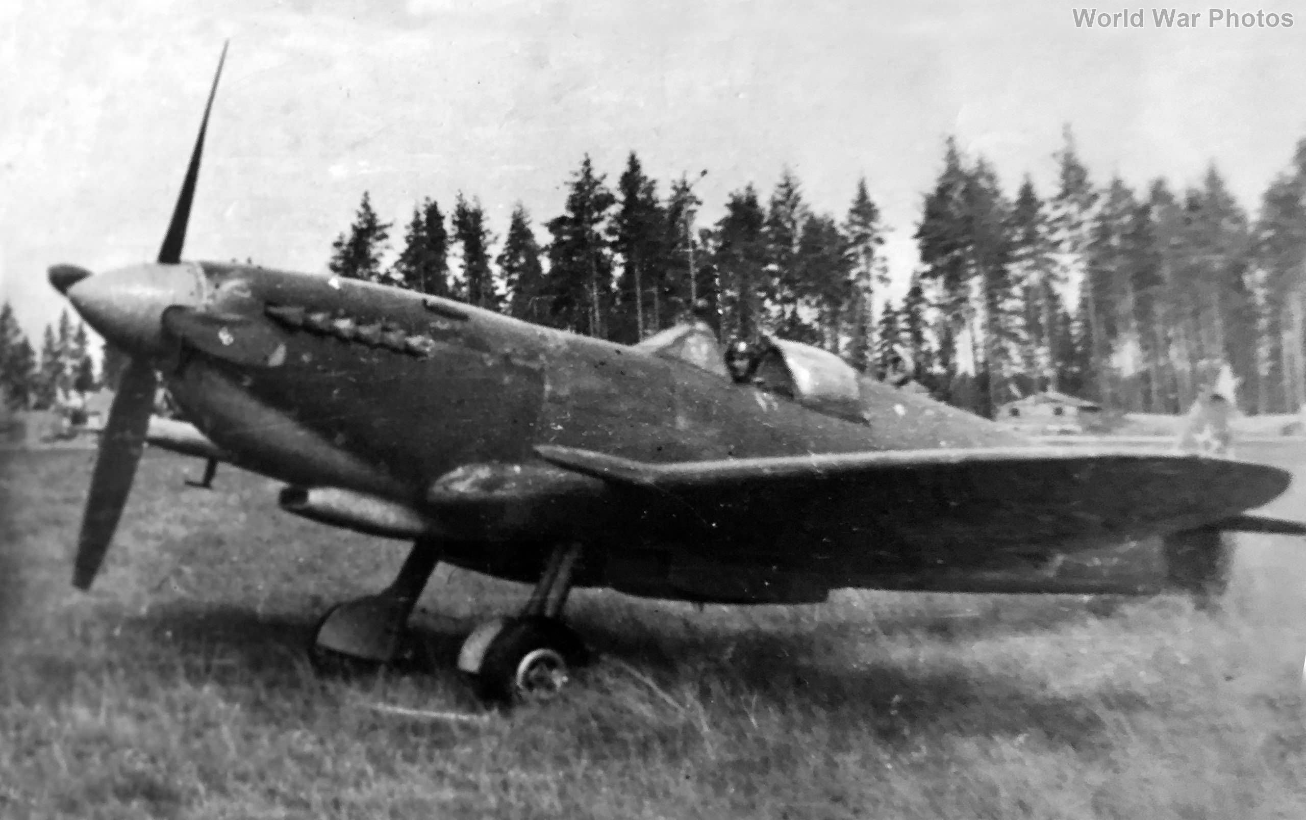 Spitfire IX 102 GIAP