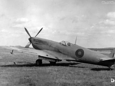 Spitfire MB789