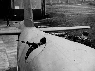 Short Sunderland gunners