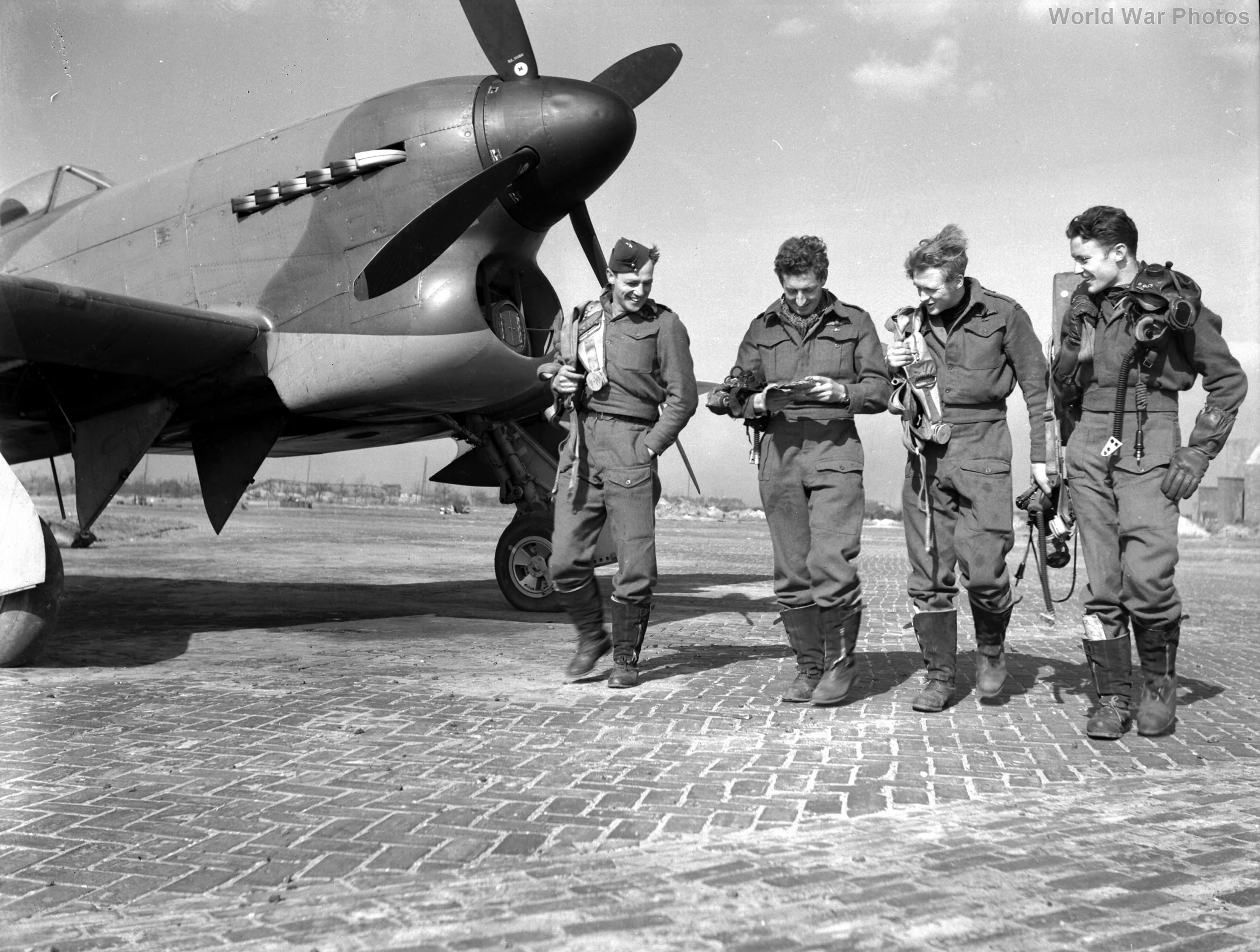 486 Squadron pilots Volkel tempest