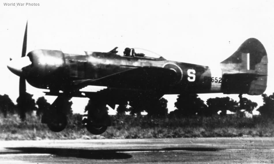 Hawker Tempest II PR652