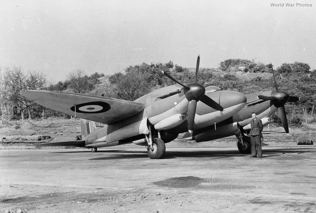 Vickers Type 432 DZ217