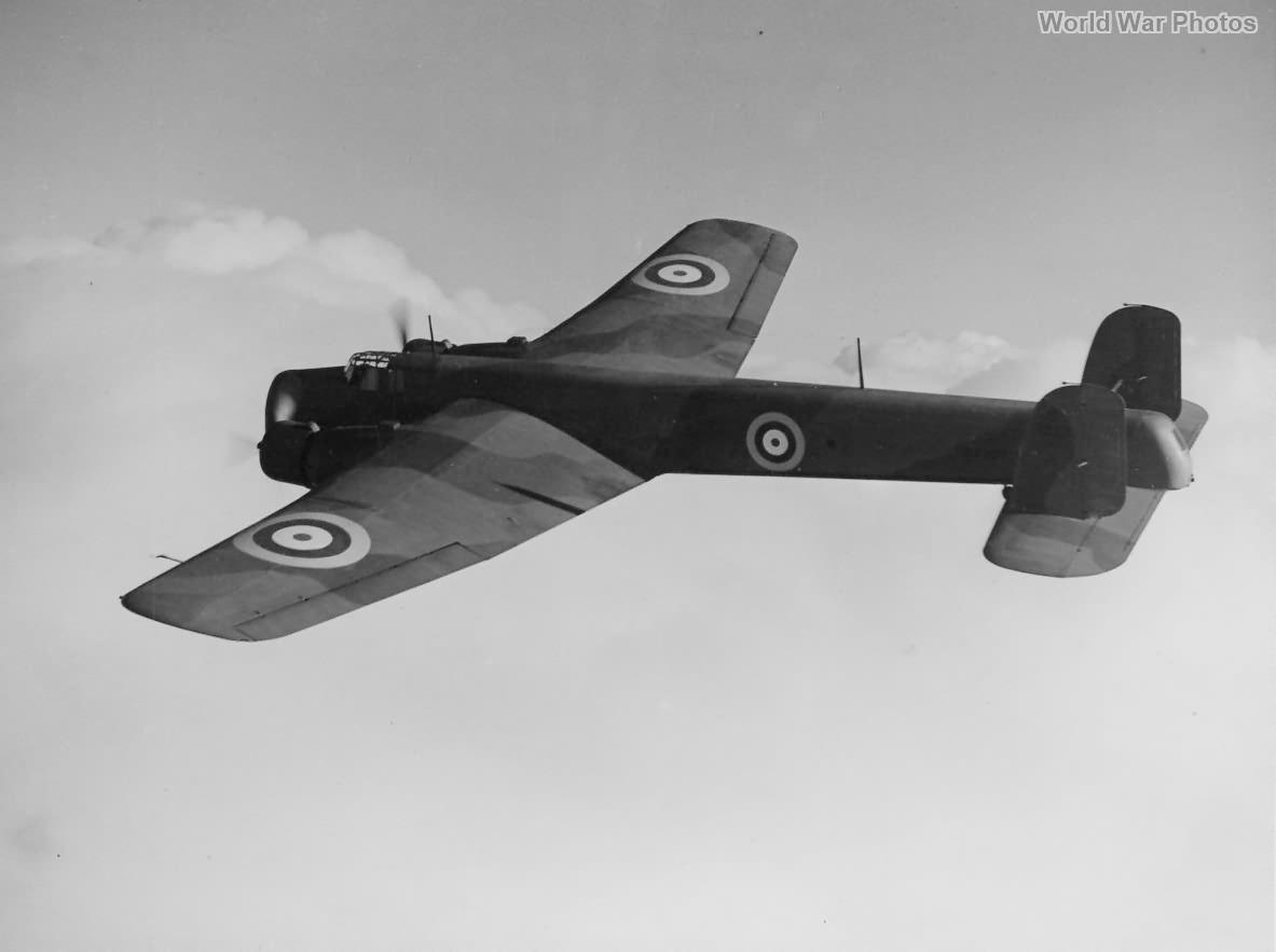 Whitley II K7222 in flight