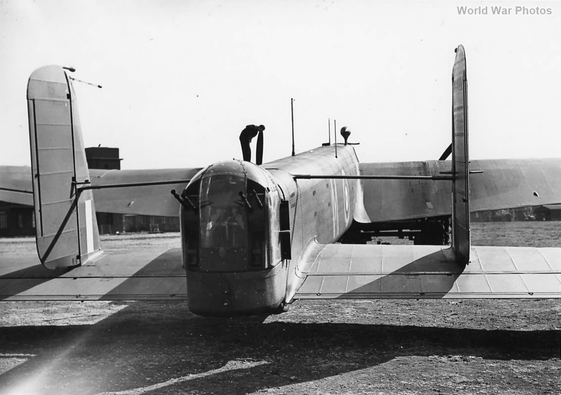 Armstrong Whitworth Whitley N1503