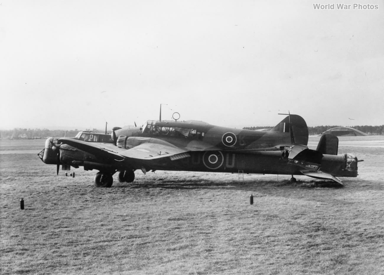 Whitley V N1369 19 Operational Training Unit