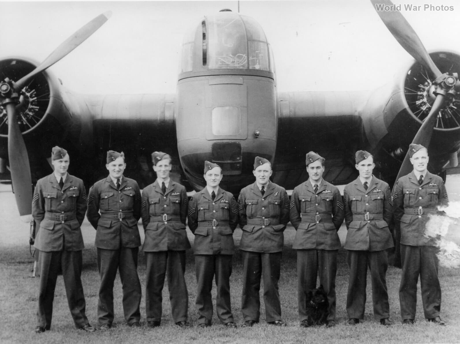 Whitley pilots 77 Sqn