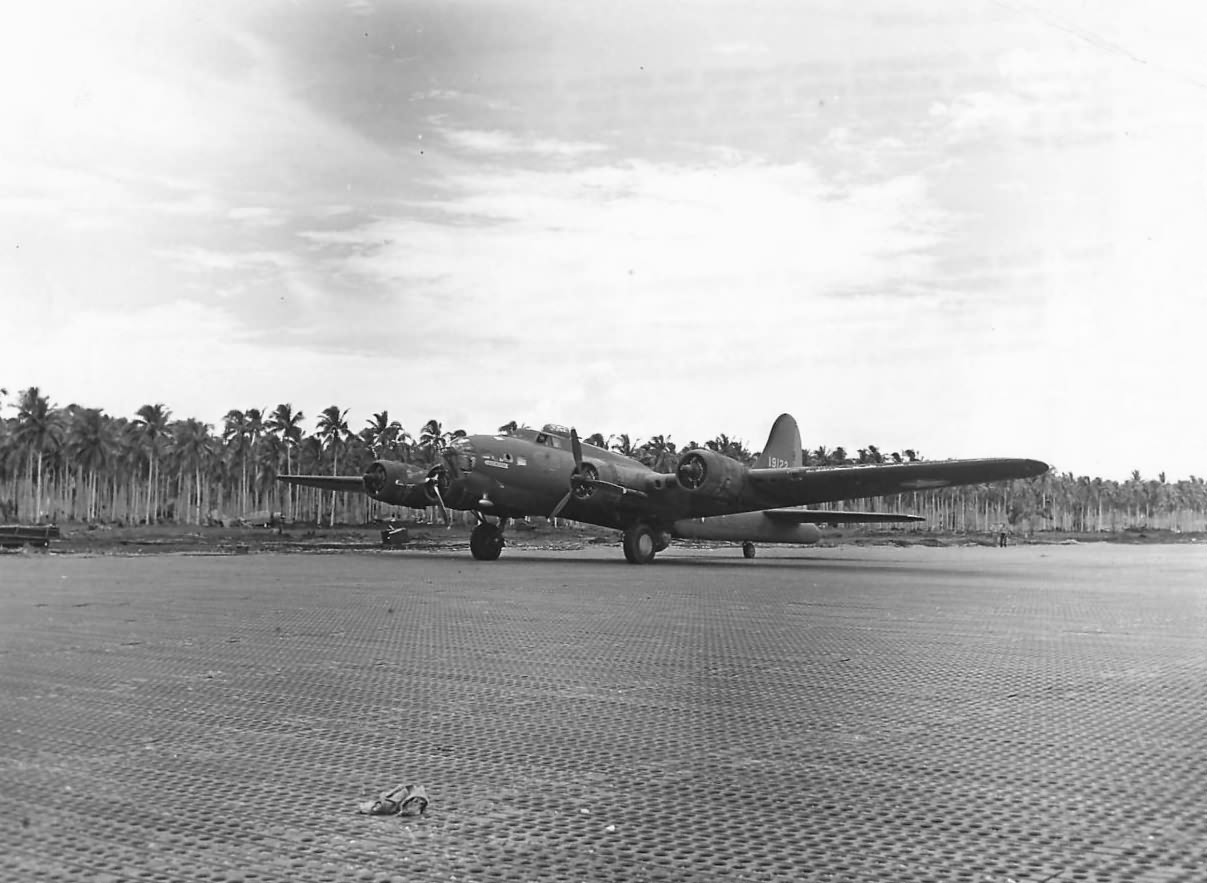 Boeing B-17E 41-9122 of the 11th Bomb Group, 42nd BS on Guadalcanal 1942
