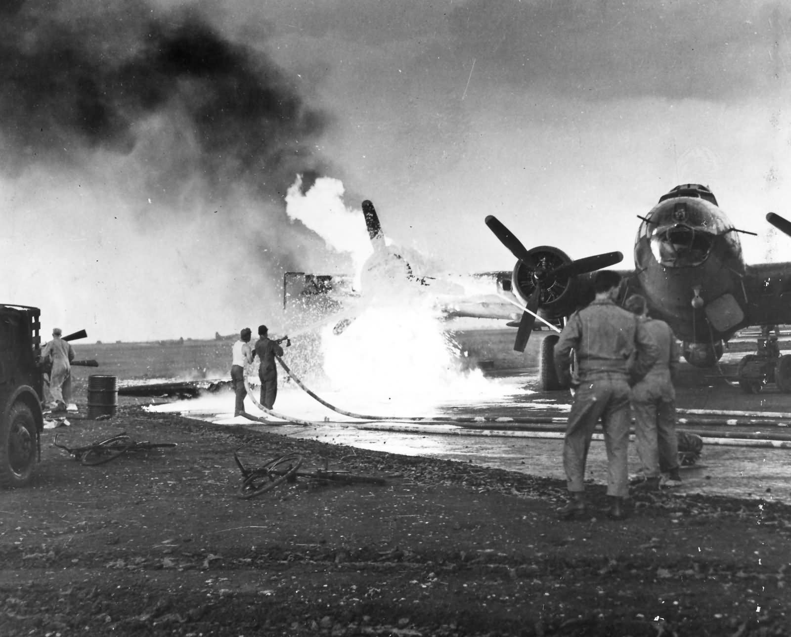 305th Bomb Group B-17F Fire at Chelveston England August 1943 right wing