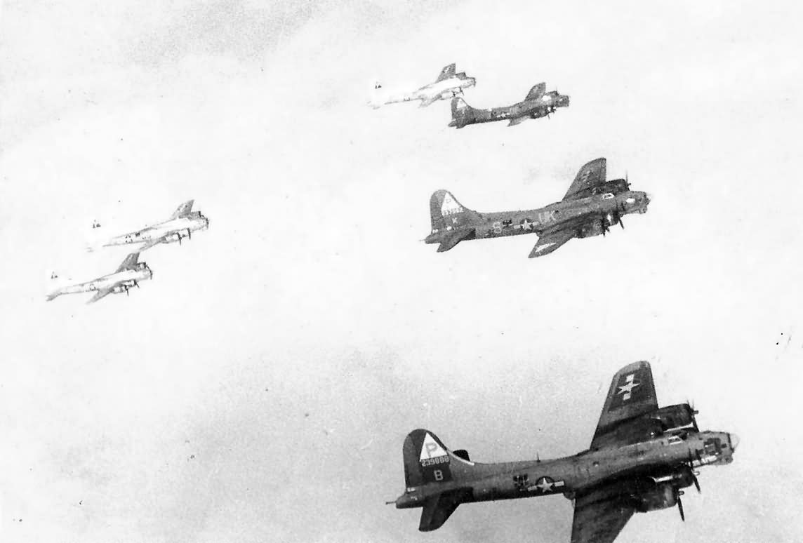384th Bomb Group B-17 Flying Fortress bombers formation