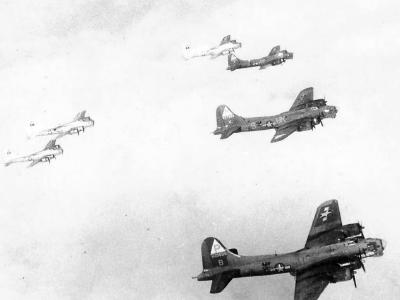 384th Bomb Group B-17 Flying Fortress bombers formation