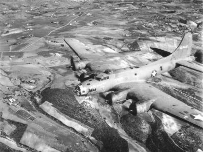 B-17F Flying Fortress 41-24440 I Got Spurs 3rd BG 15th BS