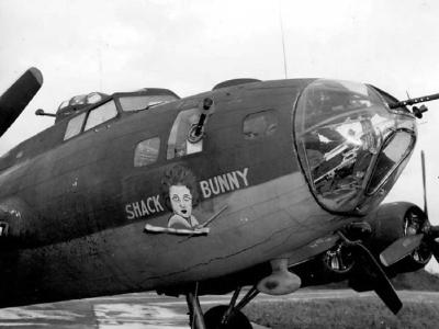 B-17F 42-5913 Shack Bunny of the 385th Bomb Group, 551st Bomb Squadron 1943