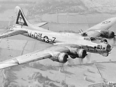 B-17G 44-8007 384 Bomb Group 545 bomb squadron SCREAMING EAGLE