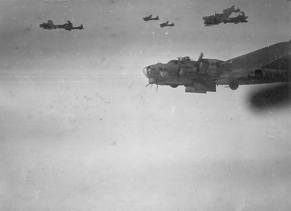 B-17G 84th Bomb Group Over ORANIENBURG Germany