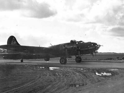 B-17F Flying Fortress 384th Bomb Group WINSOME WINN II