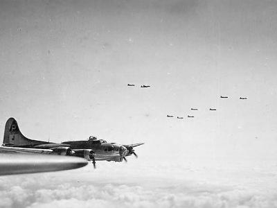 B-17 Flying Fortress of 384th Bomb Group 3