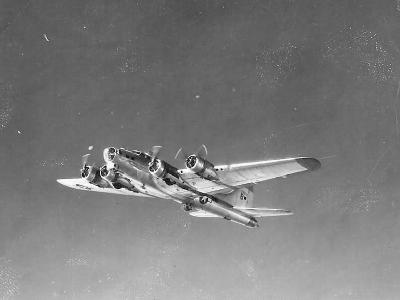 B 17 Flying Fortress 43-38072 of the 490th BG