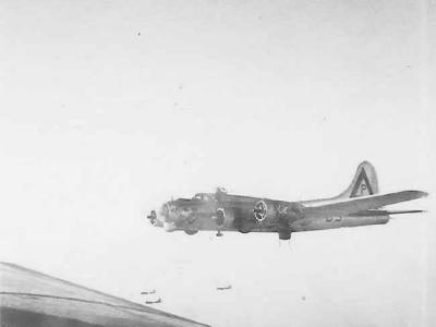 B-17 Flying Fortress The PRO KID of the 384th Bomb Group 545h Bomb Squadron