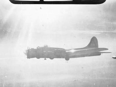 B-17G Flying Fortress on Mission 384th Bomb Group