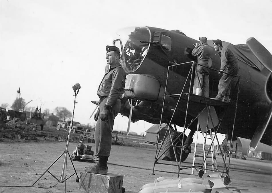 Officer Gives Speech by B-17G of the 381st Bomb Group
