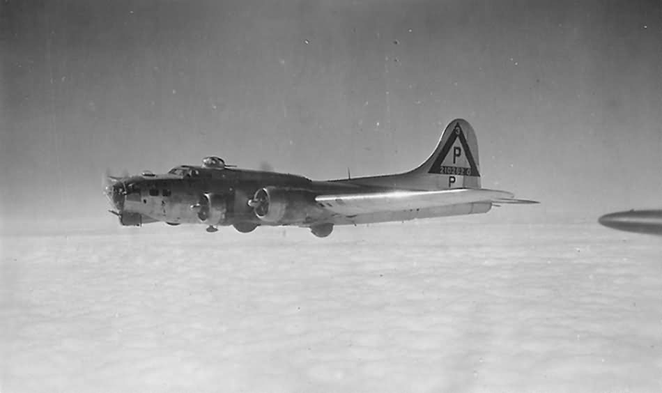 Aerial View of 384th Bomb Group 546th Bomb Squadron B-17 Bomber 42-102620