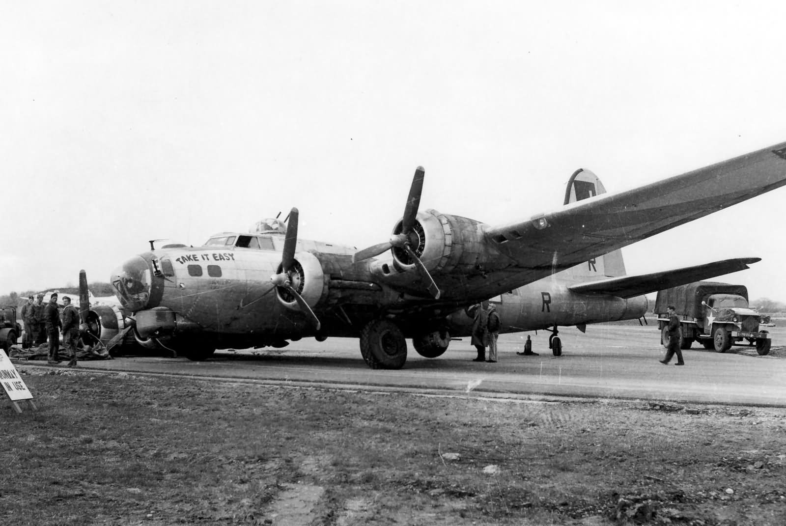 B-17G Flying Fortress of the 390th Bomb Group Take it easy
