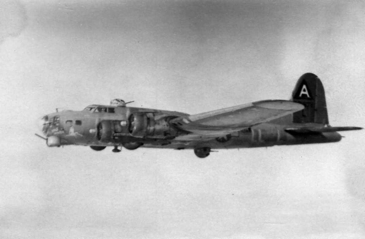 B-17G Flying Fortress 42-31678 Little Patches in Flight 91st Bomb Group 401st Bomb Squadron LL-L 6 1944