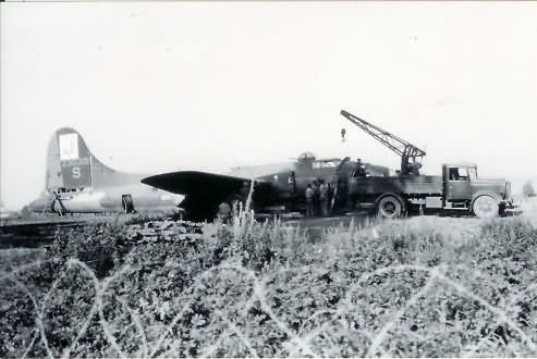 B-17F Flying Fortress 390th Bomb Group