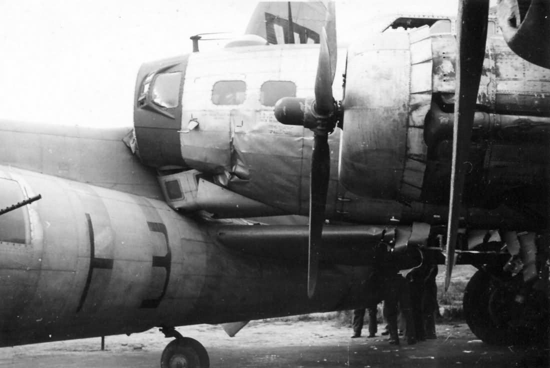 Boeing B 17 Flying Fortress Heavy Bomber World War Photos - 1100x736 - jpeg B 17 Losses Ww2