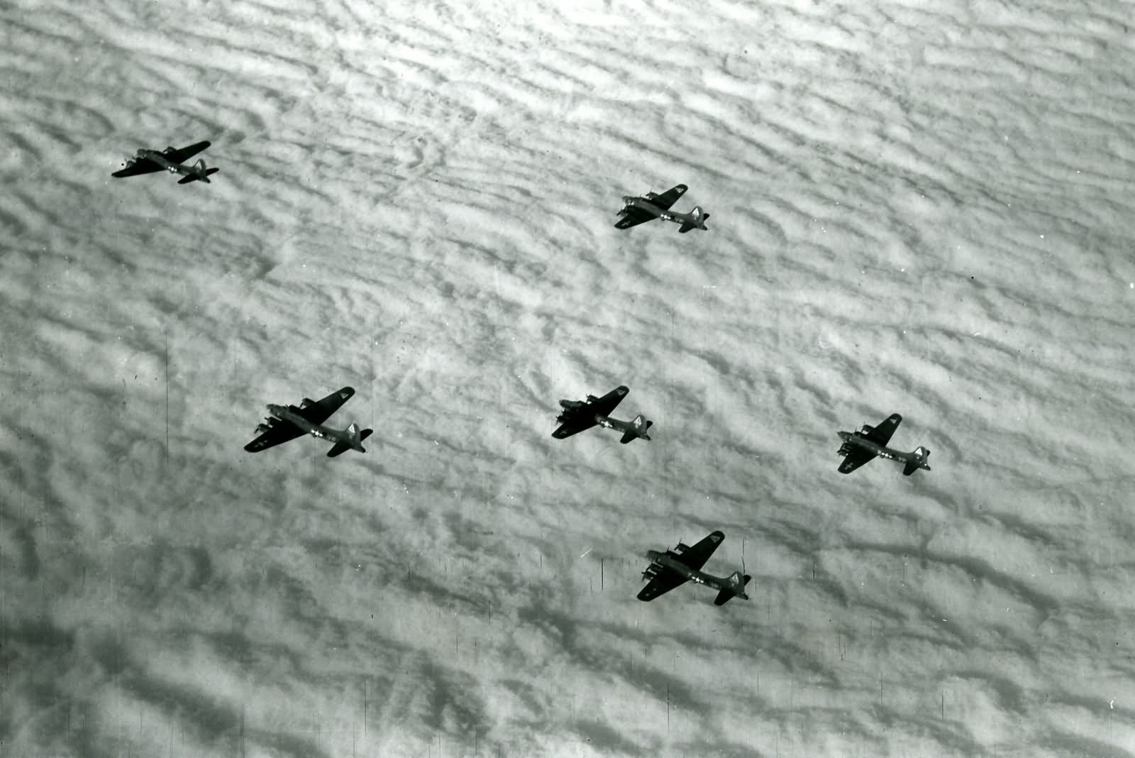 B-17 Flying Fortress Formation of the 381 bomb group 2