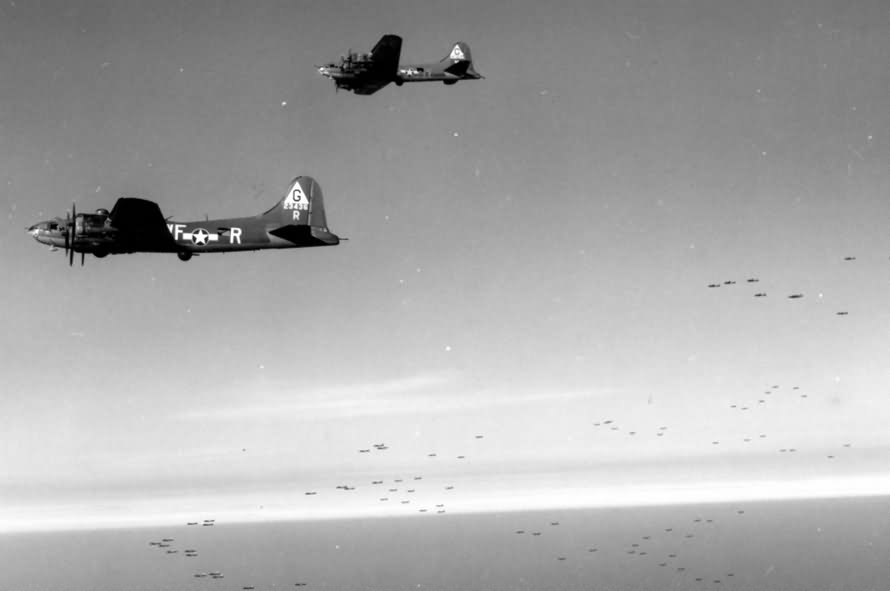 B-17F WF-R 42-3436 of the 305th Bomb Group over Gdynia