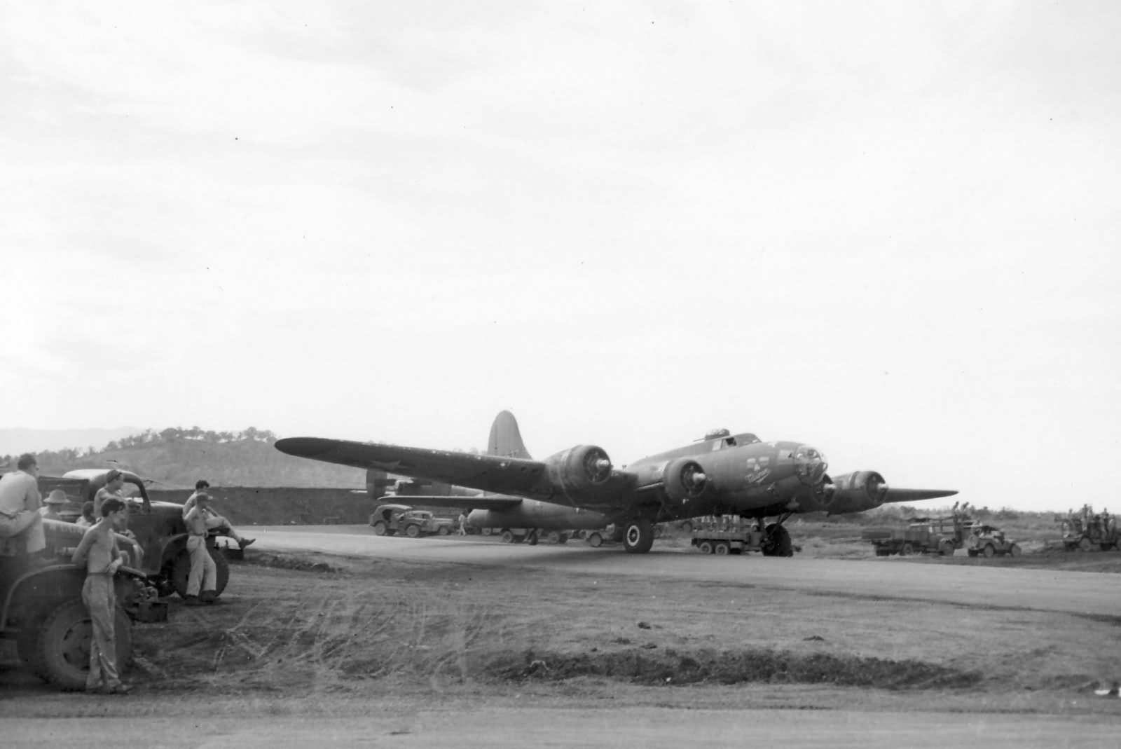 The Talisman a 5th Air Force B-17 1943